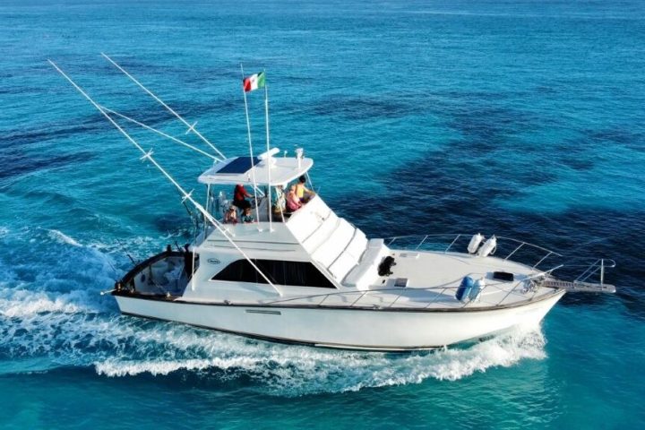 a small boat in a large body of water